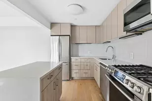 171 W 131st St, New York City, NY 10027 - Photo 4