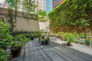 333 E 55th St, New York City, NY 10022 - Photo 12