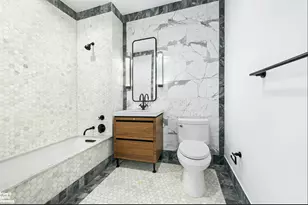 21 India St, New York City, NY 11222 - Photo 4