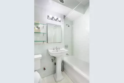 24 5th Avenue #1225, New York City, NY 10011 - Photo 4