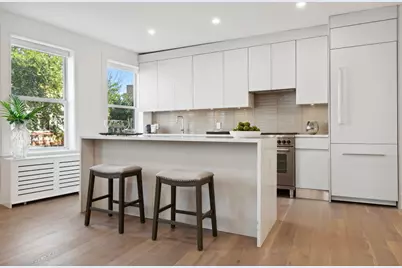 148-09 Northern Boulevard #6E, Flushing, NY 11354 - Photo 2