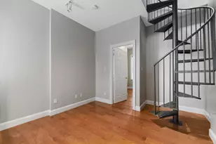 163 Chrystie St, New York City, NY 10002 - Photo 2