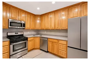 7260 Bergen Ct, New York City, NY 11234 - Photo 6