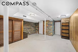 89-22 85th St, New York City, NY 11421 - Photo 12