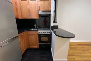 151 E 81st St, New York, NY 10028 - Photo 2