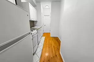 147 E 90th St, New York City, NY 10128 - Photo 4