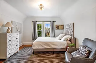 102-02 Ascan Ave, Forest Hills, NY 11375 - Photo 24