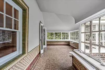 102-02 Ascan Avenue, Forest Hills, NY 11375 - Photo 18