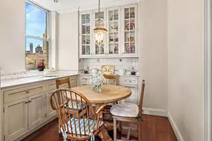 2 E 70th St, New York City, NY 10021 - Photo 10
