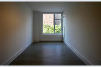 510 E 14th Street #211, New York, NY 10009 - Photo 4
