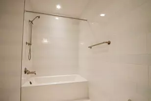 510 E 14th St, New York, NY 10009 - Photo 6