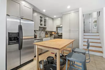153 Bay Ridge Parkway #1, Brooklyn, NY 11209 - Photo 2