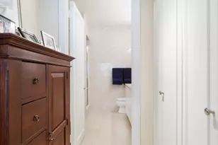 200 E 69th St, New York City, NY 10021 - Photo 8
