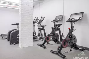 255 W 14th St, New York City, NY 10011 - Photo 6