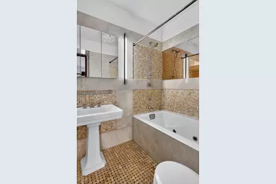 60 Greenwich Avenue, New York City, NY 10011 - Photo 10