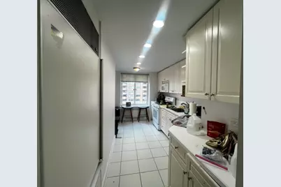 40 Central Park S #19D, New York City, NY 10019 - Photo 4