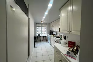 40 Central Park S, New York City, NY 10019 - Photo 4