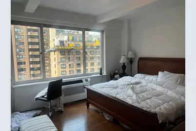 40 Central Park S #19D, New York City, NY 10019 - Photo 4