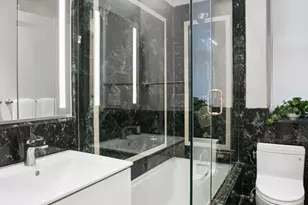180 W 58th St, New York City, NY 10019 - Photo 8