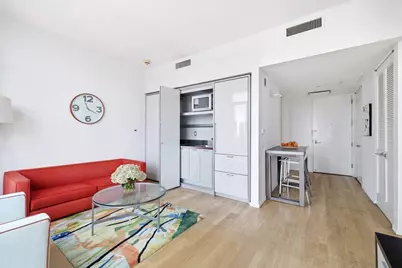 18 W 48th Street #31D, New York City, NY 10036 - Photo 2