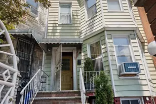 285 Winthrop St, New York City, NY 11225 - Photo 1