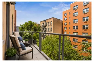 296 E 2nd St, New York City, NY 10009 - Photo 4