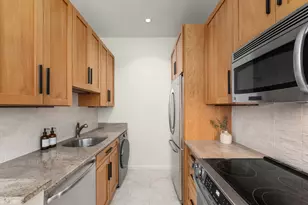 23 E 10th St, New York City, NY 10003 - Photo 4