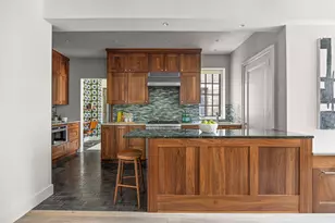 125 E 63rd St, New York, NY 10065 - Photo 4