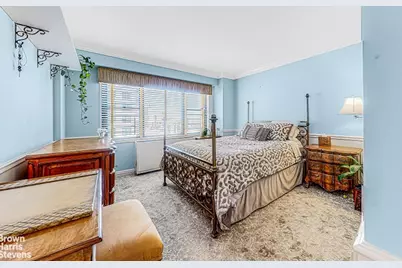 345 E 80th Street #19EF, New York, NY 10075 - Photo 10