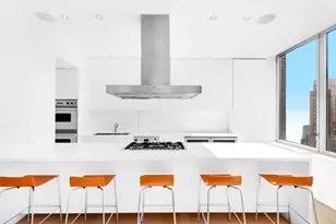 10 Little W St, New York City, NY 10004 - Photo 2