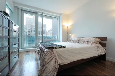 166 W 18th Street #3D, New York City, NY 10011 - Photo 2