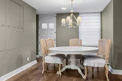 239 E 48th Street, New York City, NY 10017 - Photo 8
