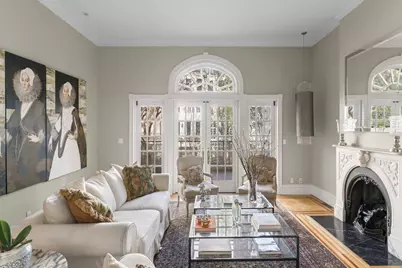 239 E 48th Street, New York City, NY 10017 - Photo 4