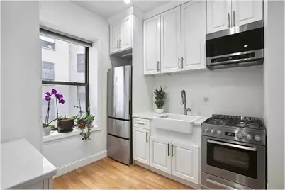 195 S 4th Street #C3, Brooklyn, NY 11211 - Photo 1