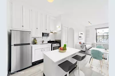 510 W 110th Street #8A, New York City, NY 10025 - Photo 2