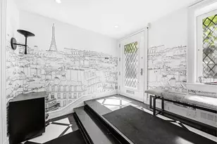 67 E 82nd St, New York, NY 10028 - Photo 2