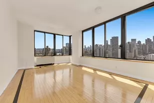 300 E 93rd St, New York City, NY 10128 - Photo 10