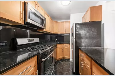 4 W 104th Street #1A, New York, NY 10025 - Photo 2