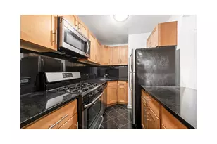 4 W 104th St, New York, NY 10025 - Photo 2