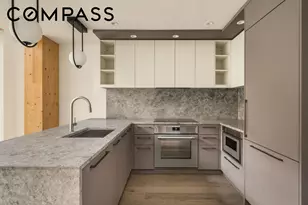 179 N 10th St, New York City, NY 11211 - Photo 4