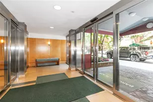 110-20 71st Rd, New York City, NY 11426 - Photo 18