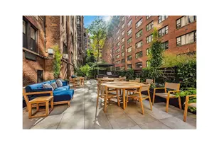 410 E 57th St, New York City, NY 10022 - Photo 22