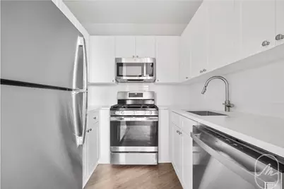 15 Park Row #23E, New York, NY 10038 - Photo 4