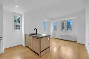 42-02 Crescent St, New York City, NY 11101 - Photo 1