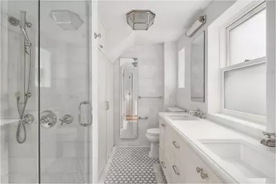 158 W 10th Street #1, New York City, NY 10014 - Photo 8
