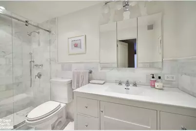 80 E End Avenue #17E, New York City, NY 10028 - Photo 6