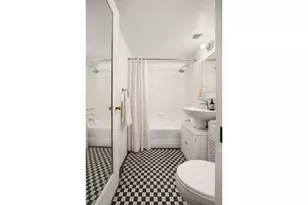 350 W 57th St, New York, NY 10019 - Photo 4