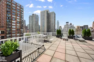 333 E 75th St, New York, NY 10021 - Photo 6