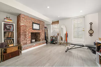 43 W 12th Street, New York City, NY 10011 - Photo 18
