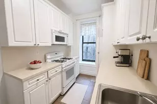 515 W 122nd St, New York, NY 10027 - Photo 2
